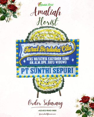Papan Bunga Duka di Pintu Batu